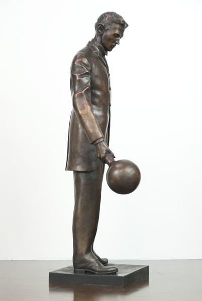 Tesla
by Terry Guyer
Silicon Bronze
18