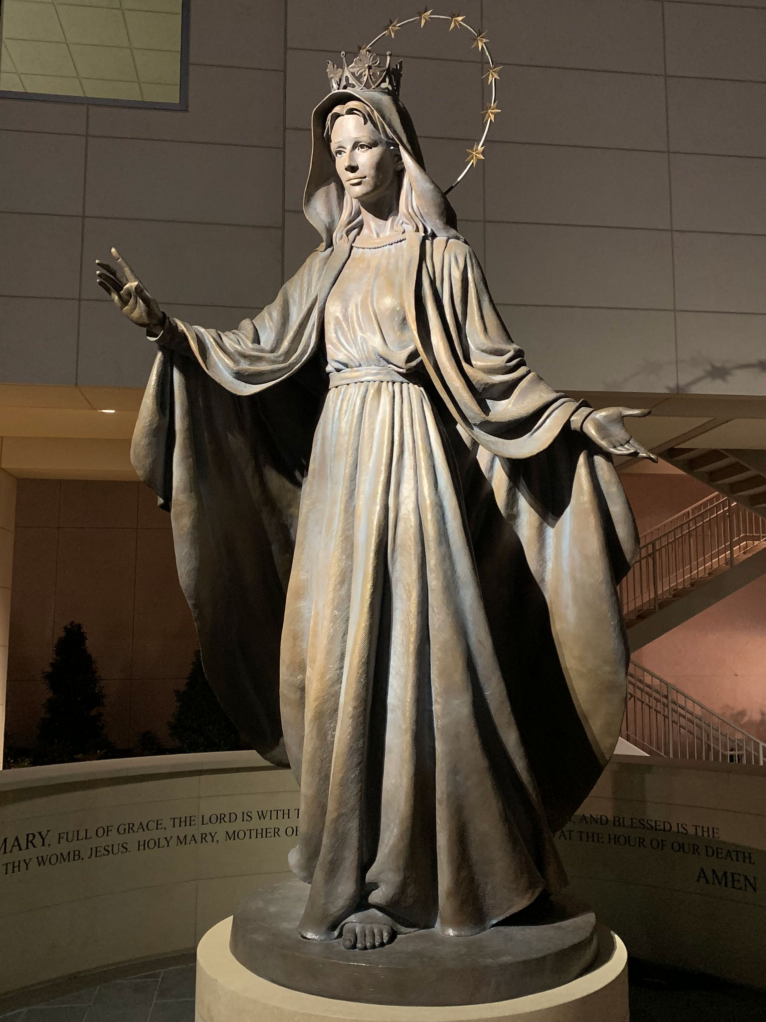 Mary, Queen of Heaven, 13' tall,  St. Francis Hospital, Tulsa 2018